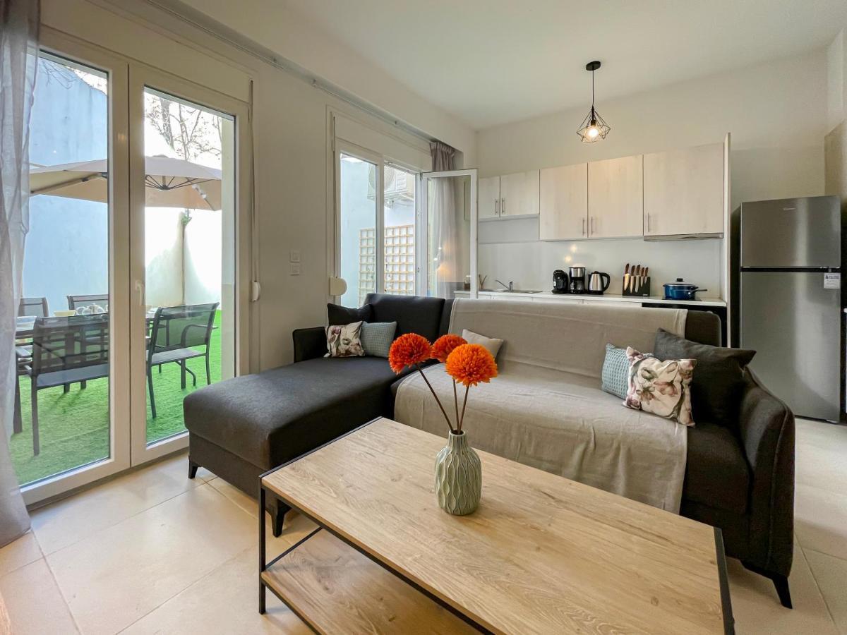 Soho Modern 55Sqm Studio With Secret Garden Daire Atina Dış mekan fotoğraf